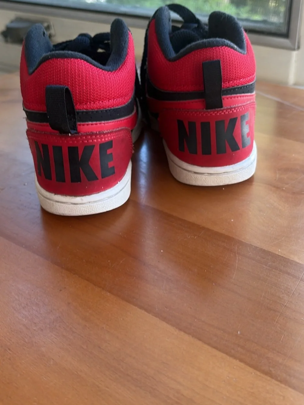 Nike Kids High-Top Sneakers in Black and Red - Picture 2 of 4